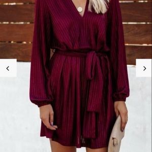 VICI Luxurious shimmer burgundy tie dress